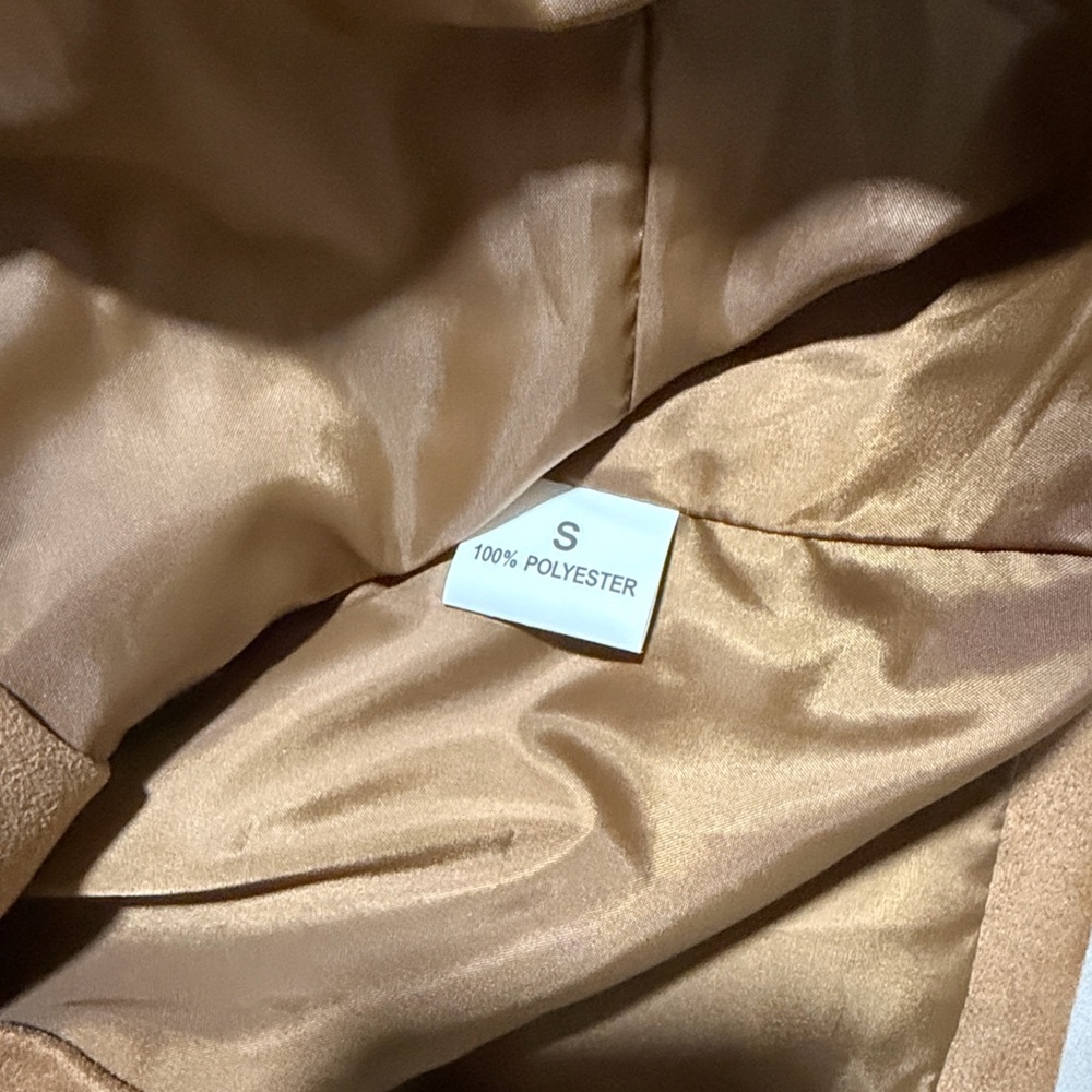 Women’s Tan Suede Moto Jacket - Stylish Zip Front - Picture 4 of 4
